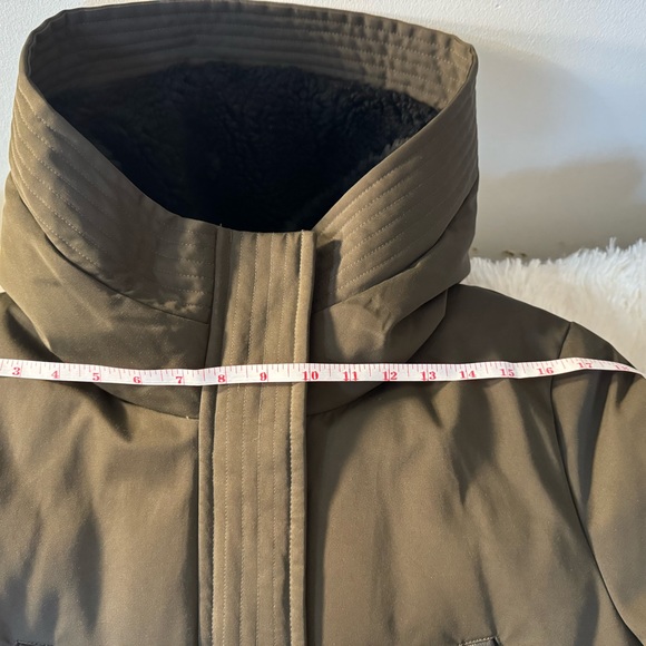 Used a handful of times Soia & Kyo Winter Down Jacket - Picture 12 of 12